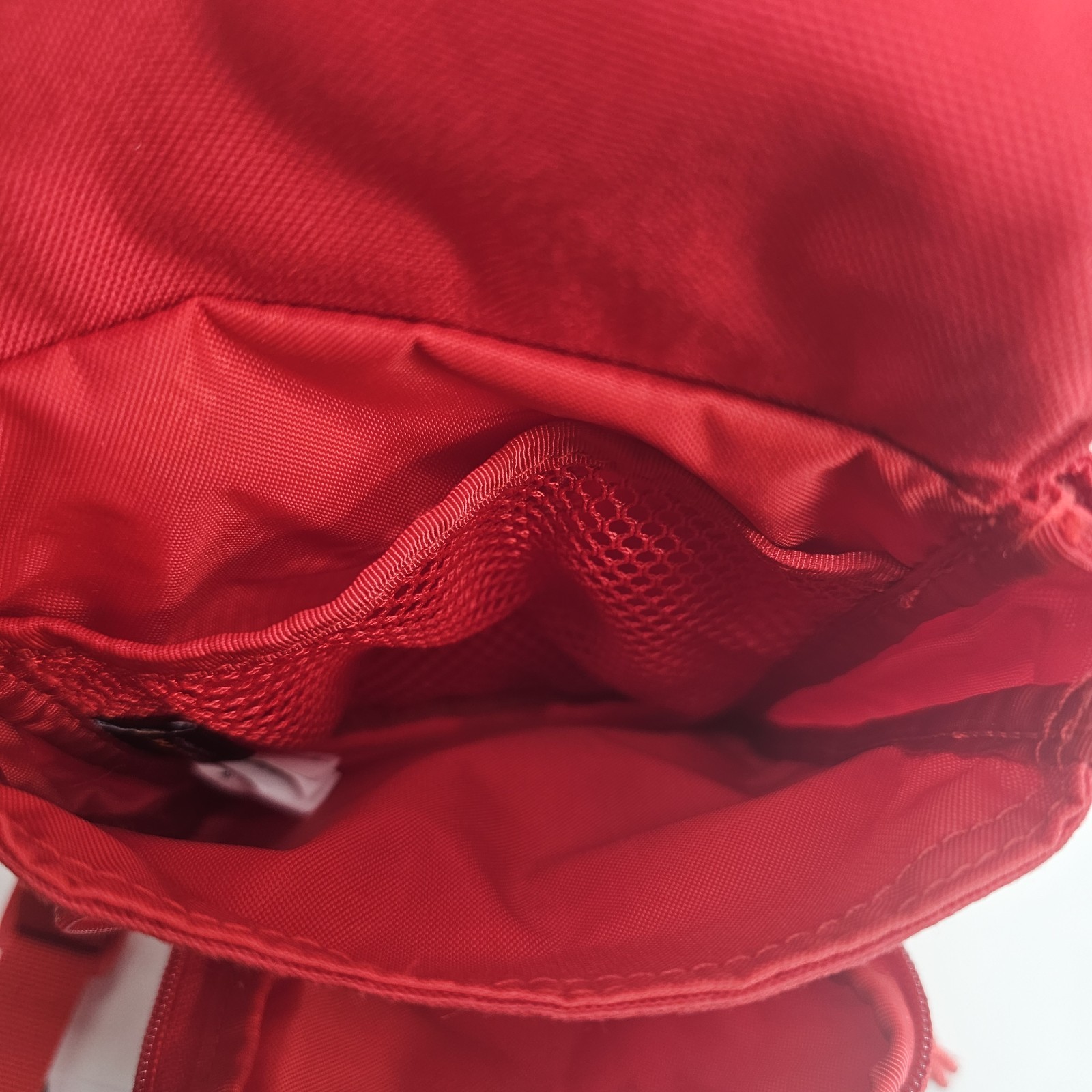 Supreme Red Crossbody Shoulder Bag Adjustable Strap Buckle Zip Casual Travel