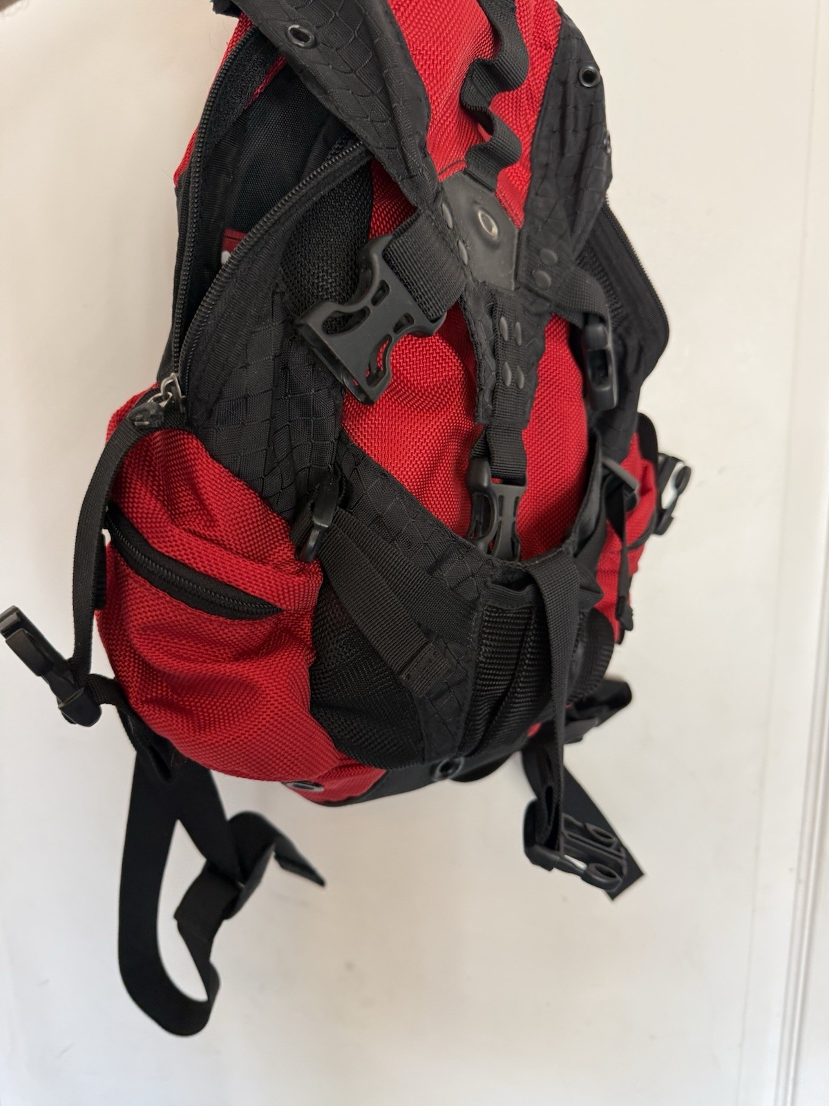 Oakley Small Icon Backpack Red RARE