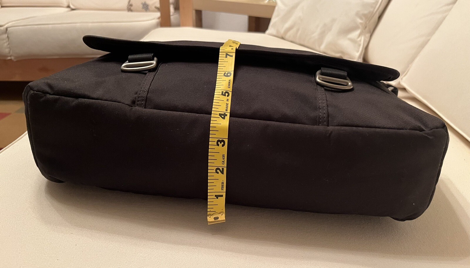 Tumi T-Tech Essential Gear Black 19”x12”x4” Laptop Messenger Bag