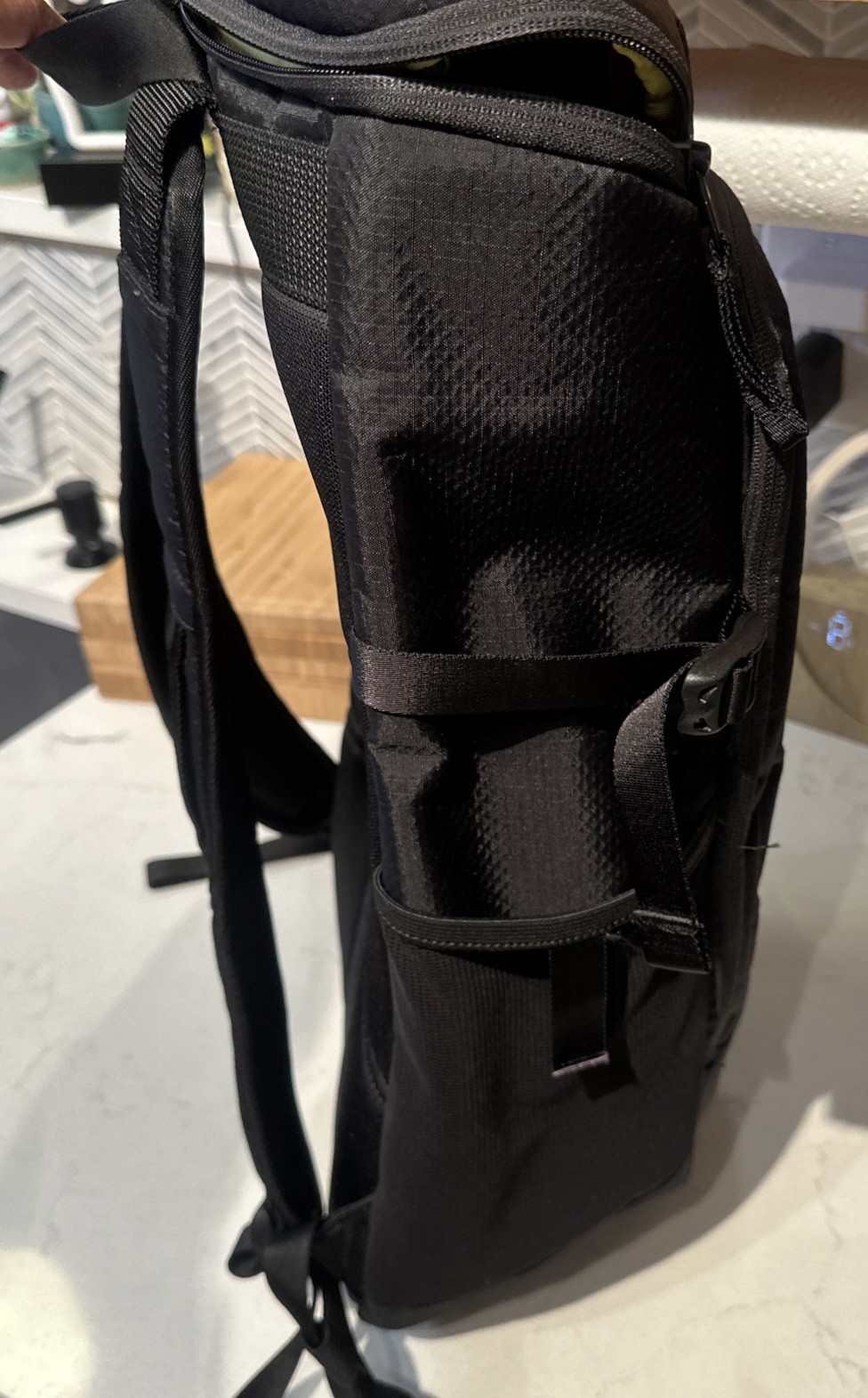Lululemon Athletica Room to Roam Backpack 23L Black laptop Bag Padded Straps