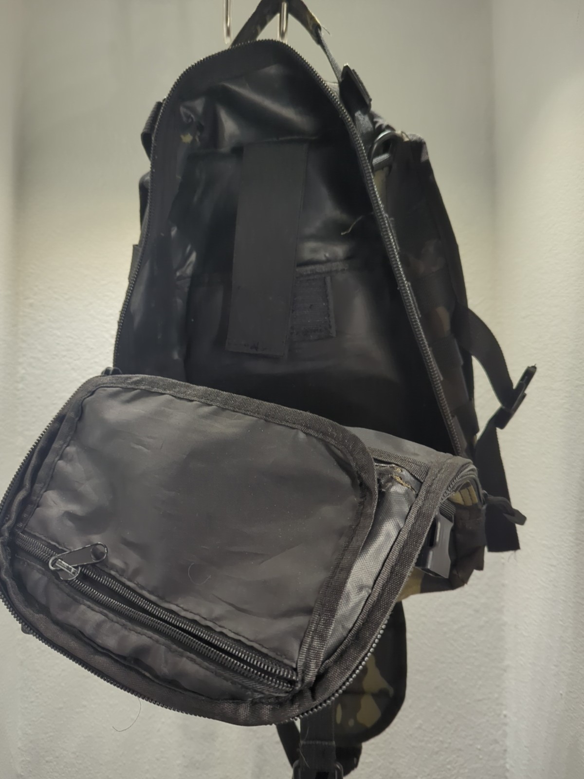 Camo Shoulder Bag Tactical Chest Hiking Crossbody Outdoor Sling Backpack Hiking