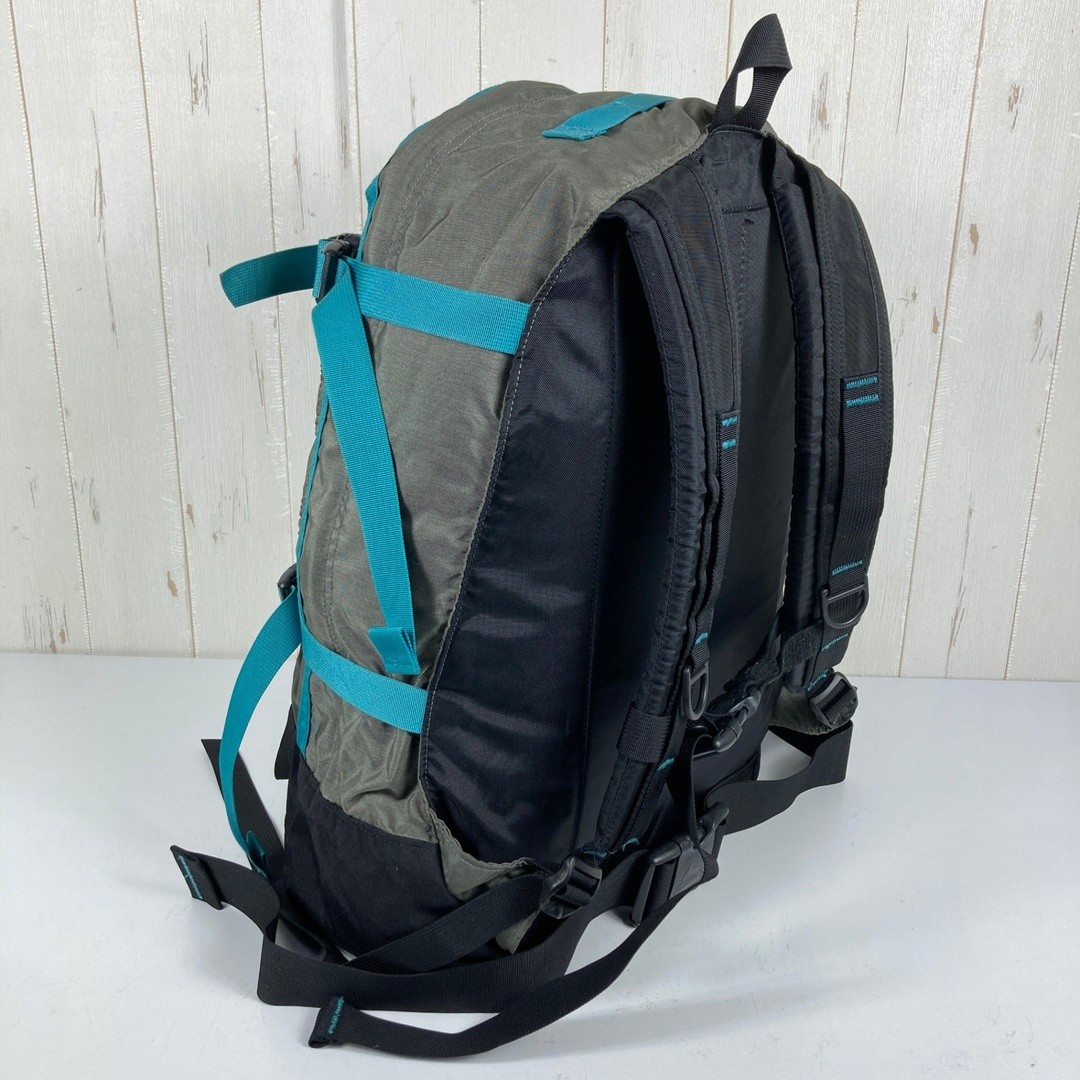 OneSize Green 2010 Gregory Day and Half Pack a Discontinued Model Used 2NDG-0