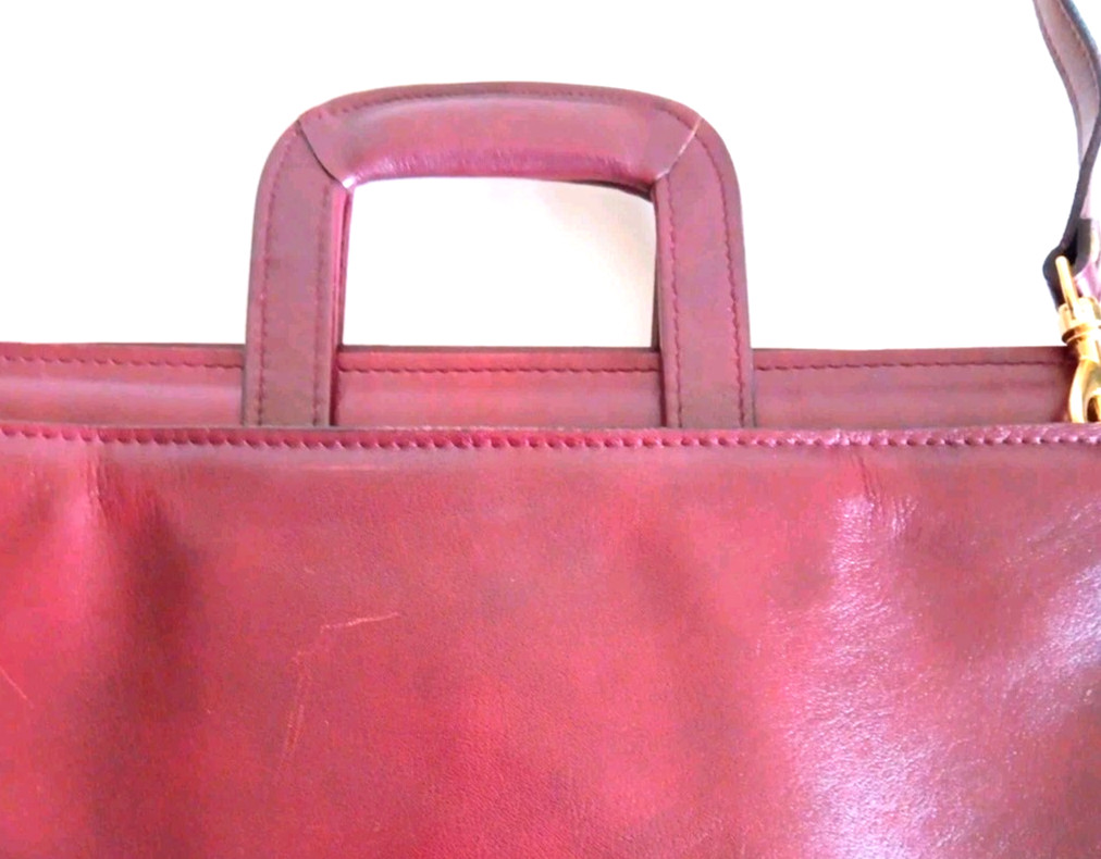 Mark Phillips Burgundy Leather Briefcase Attache Messenger Bag Zipper Closure