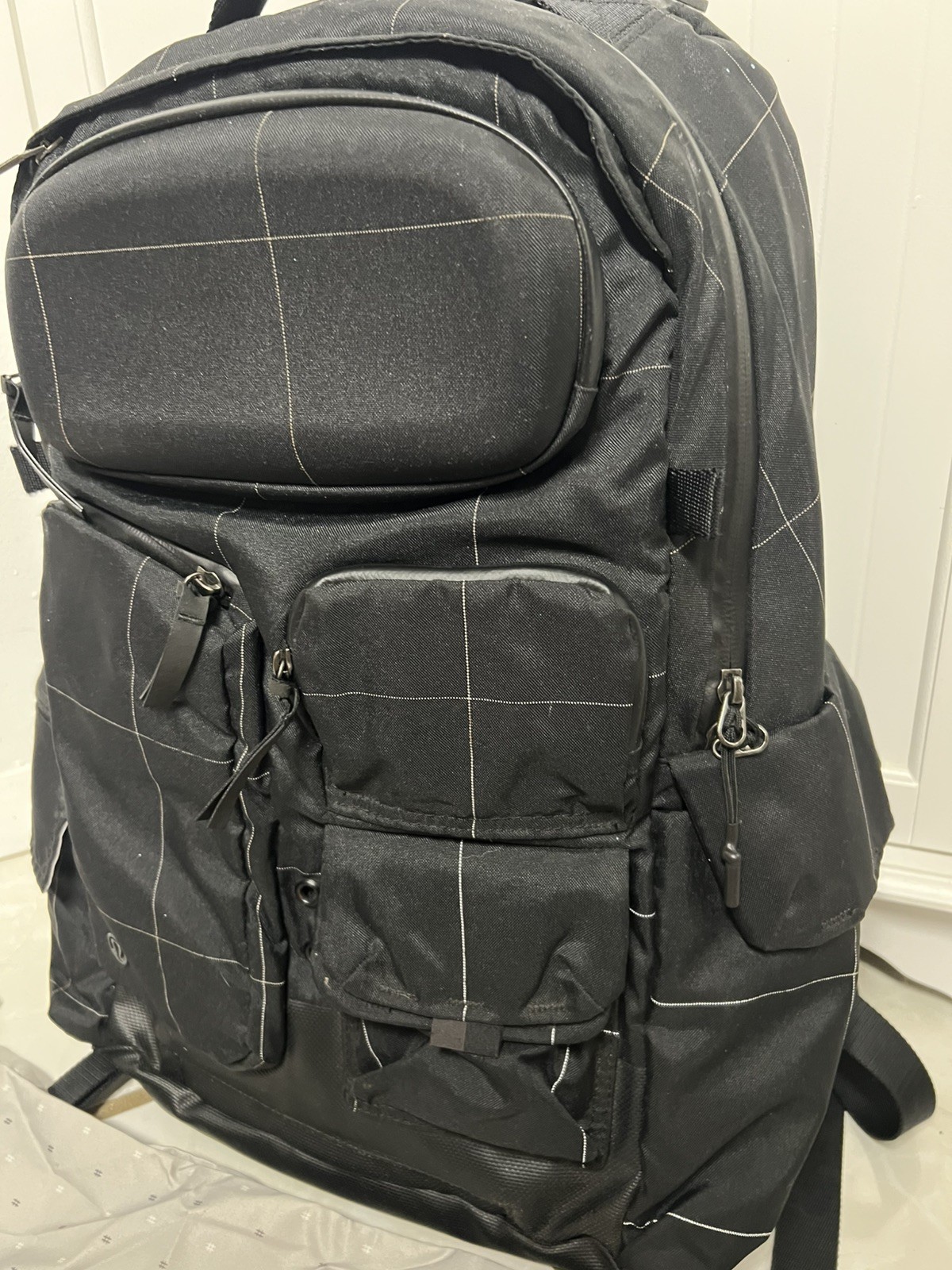 Lululemon Cruiser Backpack bag 22L Rare Out Of Print. Pin stripes. Complete