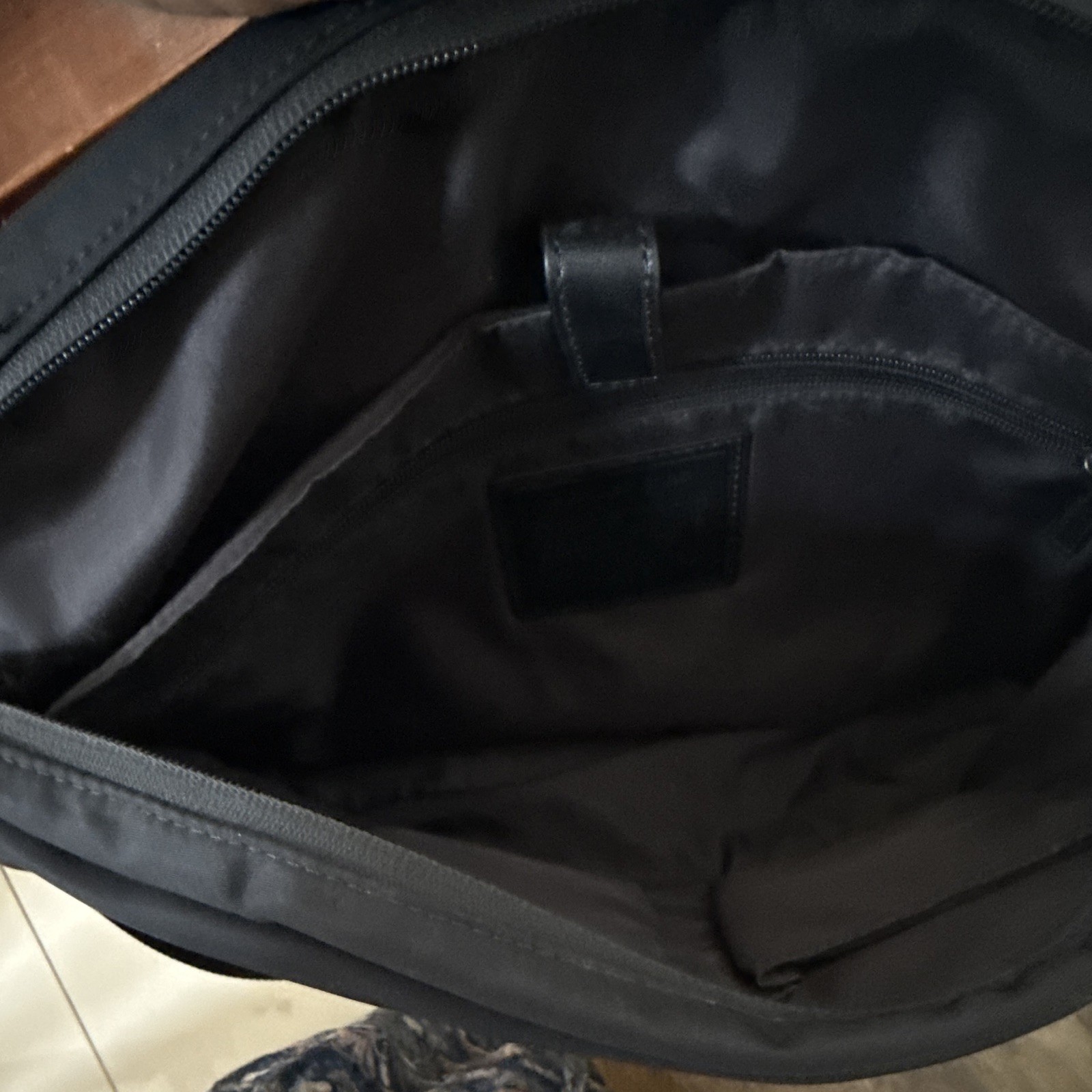 Michael Kors Black Messenger Bag Zip/Magnetic, Adjustable Strap, Pockets Men