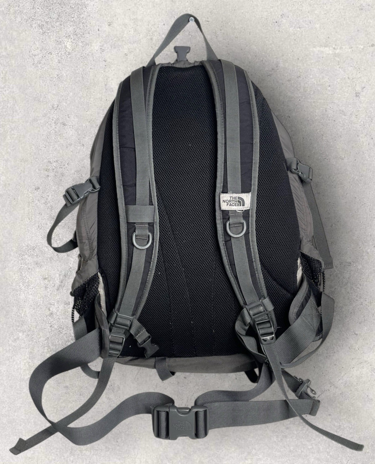 The North Face Recon Multifunctional Backpack Hiking Travel