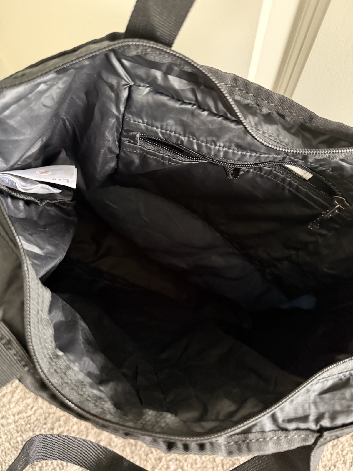 Columbia 18L Black Lightweight Packable Tote Bag Reusable Travel Durable