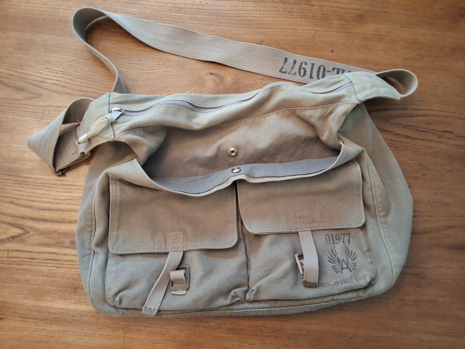 American Eagle Outfitters Canvas Messenger Bag Army Green Vintage Utility