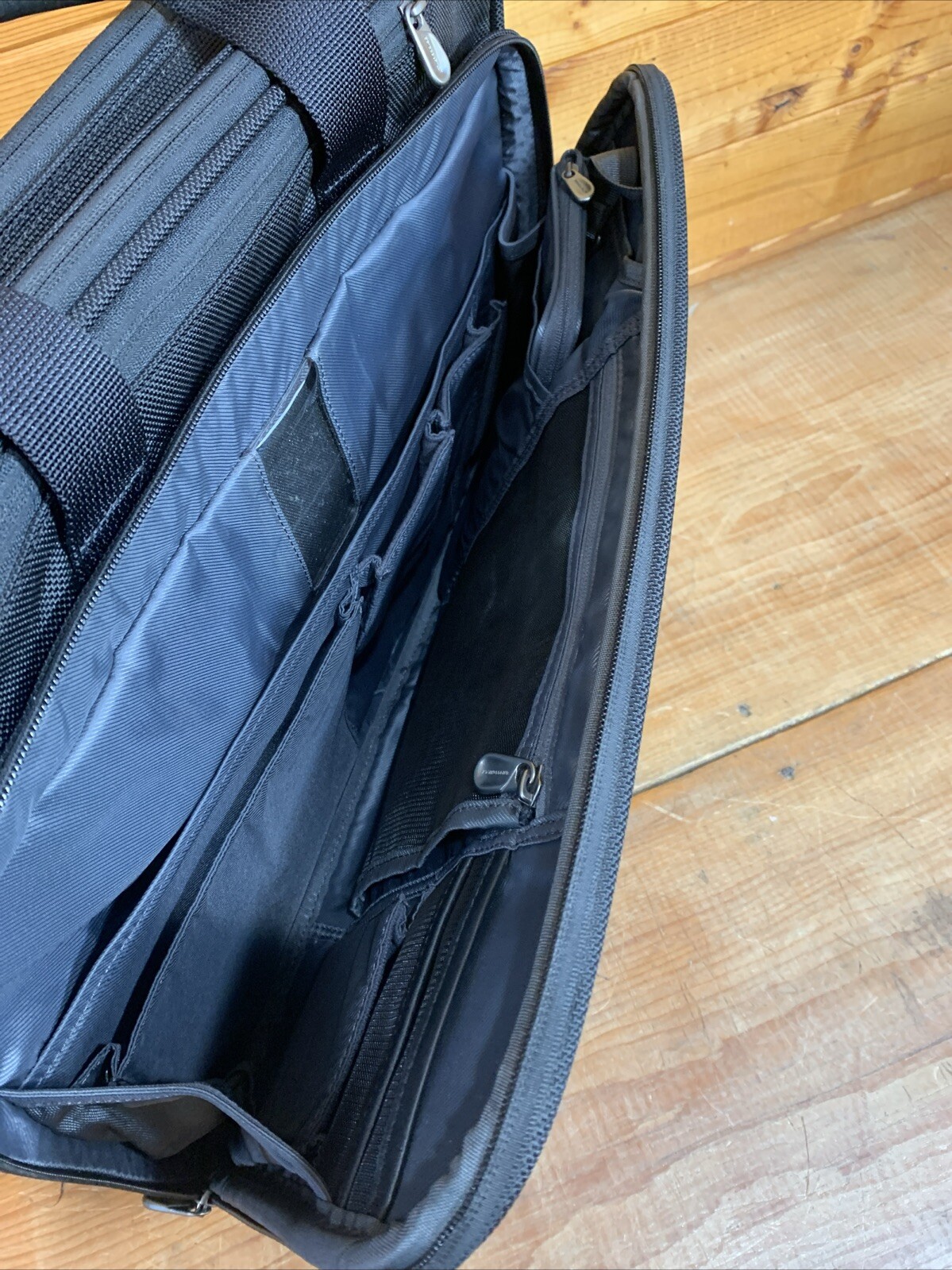 BRIGGS & RILEY 18″ Black Nylon Laptop Computer Bag Briefcase Luggage #BB140-4