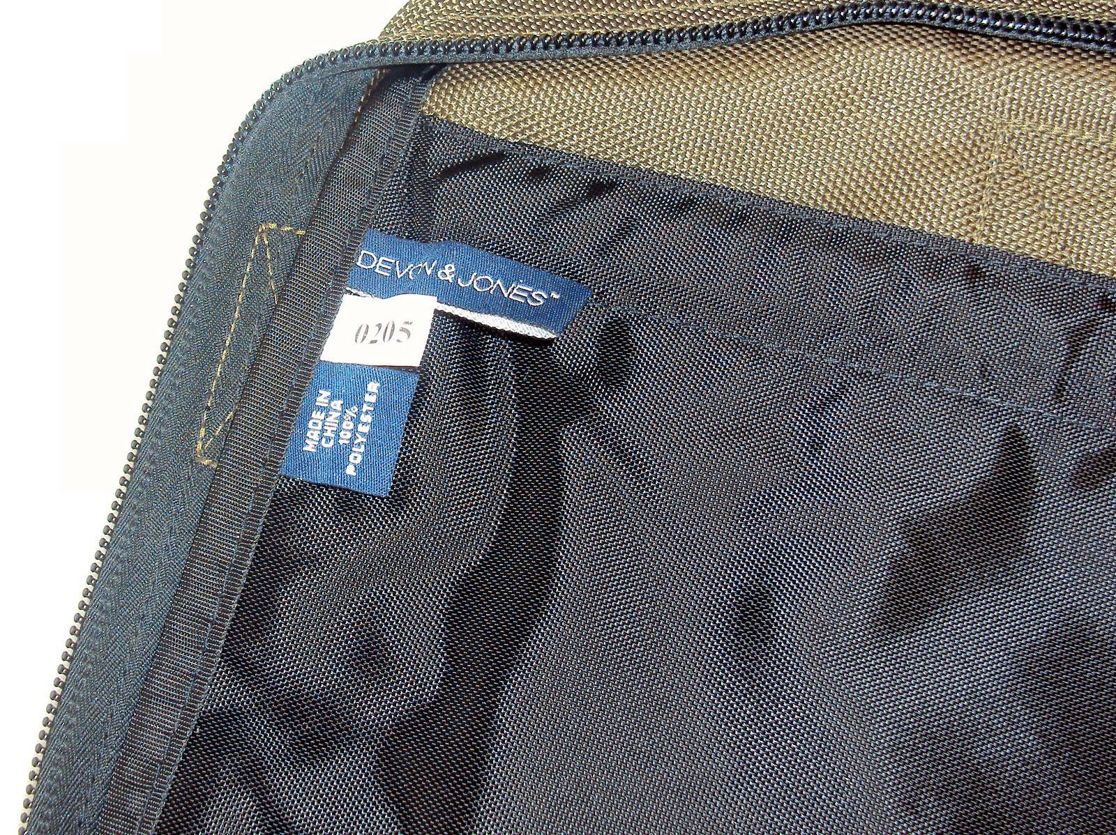 Soft Sided Olive Briefcase ~ 100% Polyester, Unzips Fully To Lay Flat ~ #D860