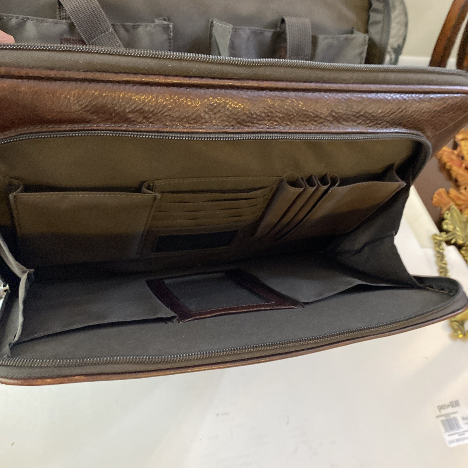 Vintage WILSON Genuine Leather Brown Travel Bag Expanding 5 Zipper Compartments