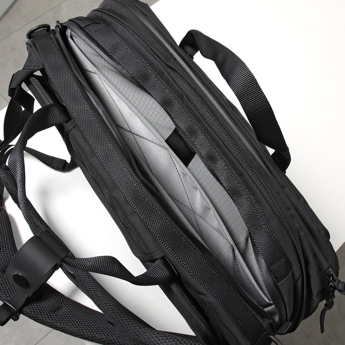 BLACK EMBER Backpack 130001 Forge 30 Men’s Nylon Mesh Business Bag Briefcase