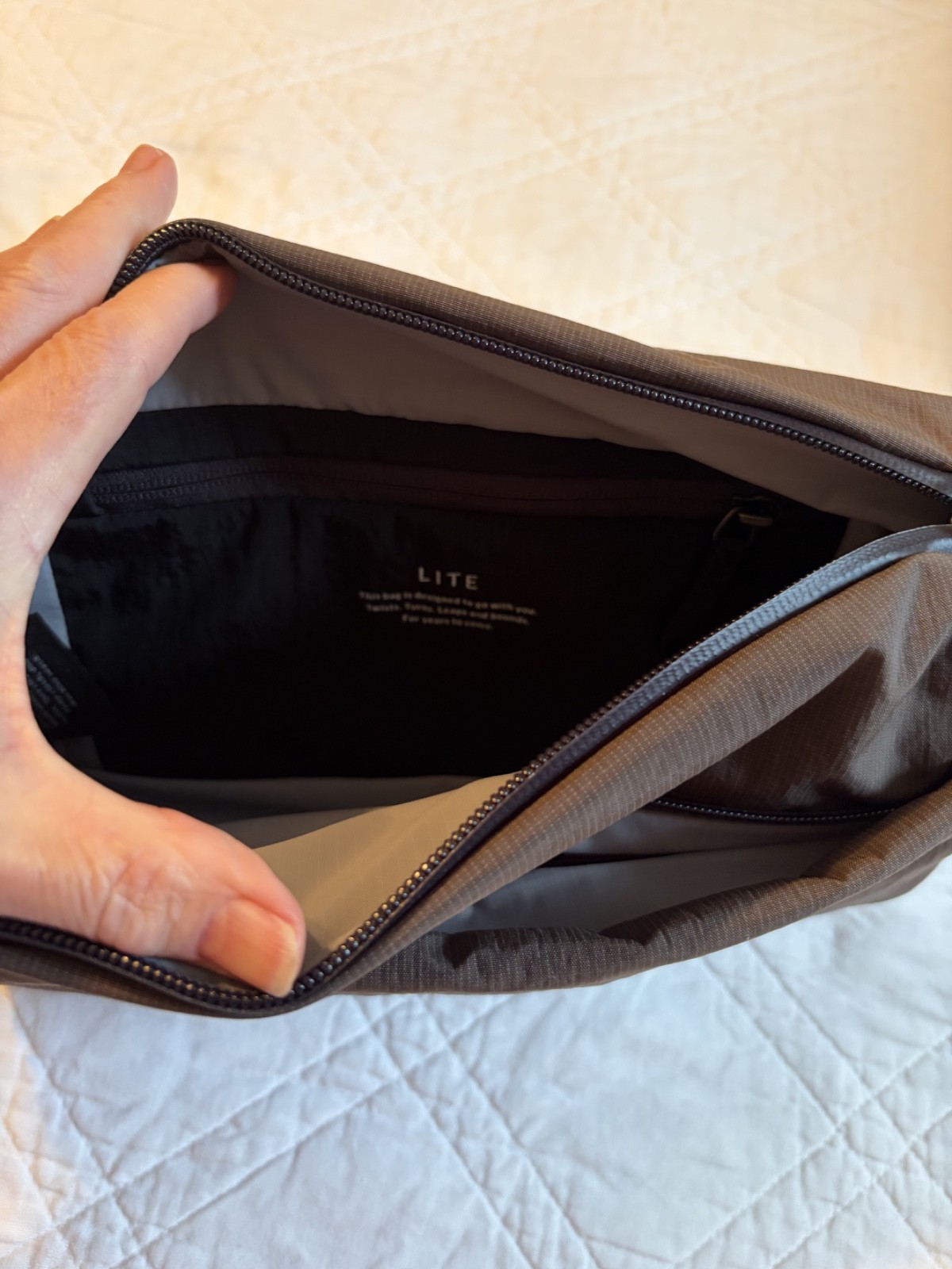 Bellroy Lite Sling 7L River Rock Brown Lightweight Crossbody Bag NWT