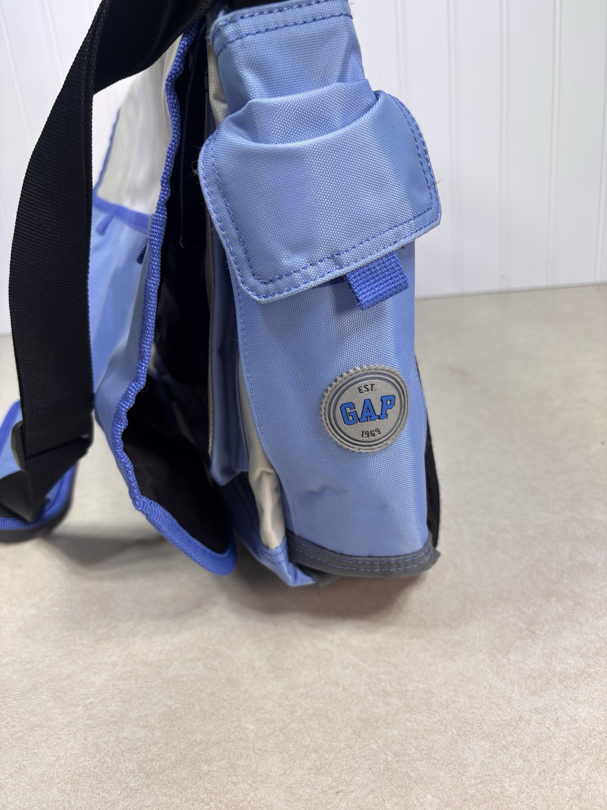 2001 Gap Tech Audio Utility Messenger Bag Y2K CD Bookbag Retro Normcore Two Tone