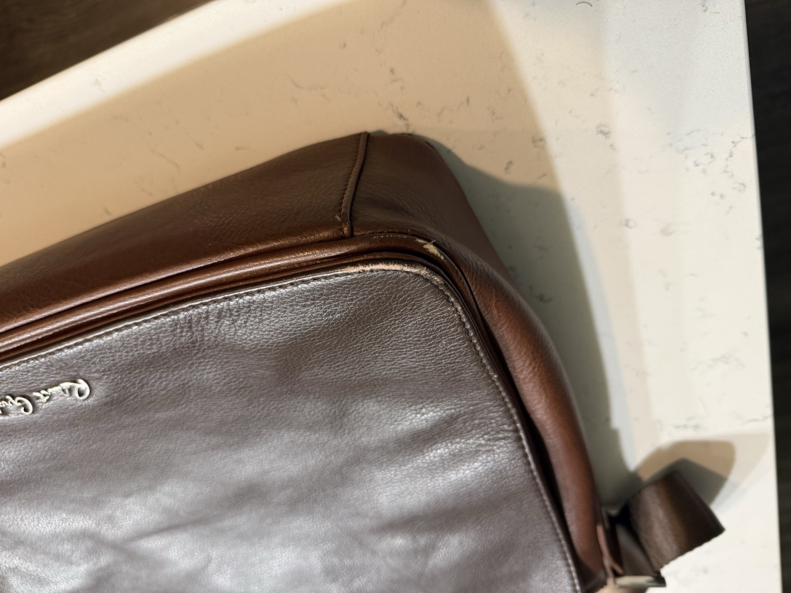 Robert Graham Brown Genuine Leather Messenger Portfolio Laptop/ipad Bag