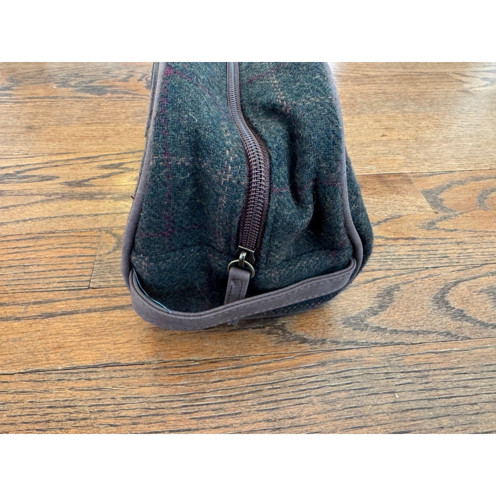 Timber and Tide Green Plaid Wool Dopp Kit Toiletry Bag Travel Shaving Case