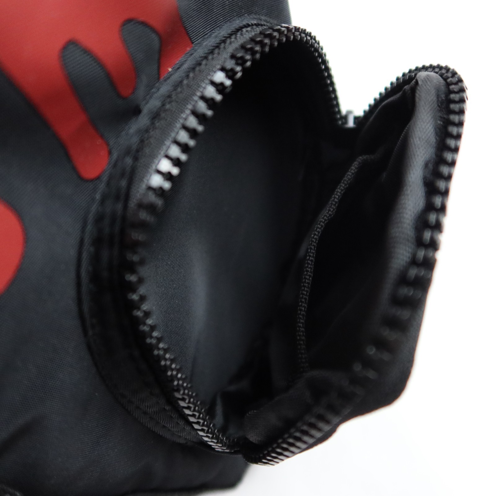 Scream Ghost Face Mask Water Bottle Sling Bag Glow in the Dark Pocket Blood