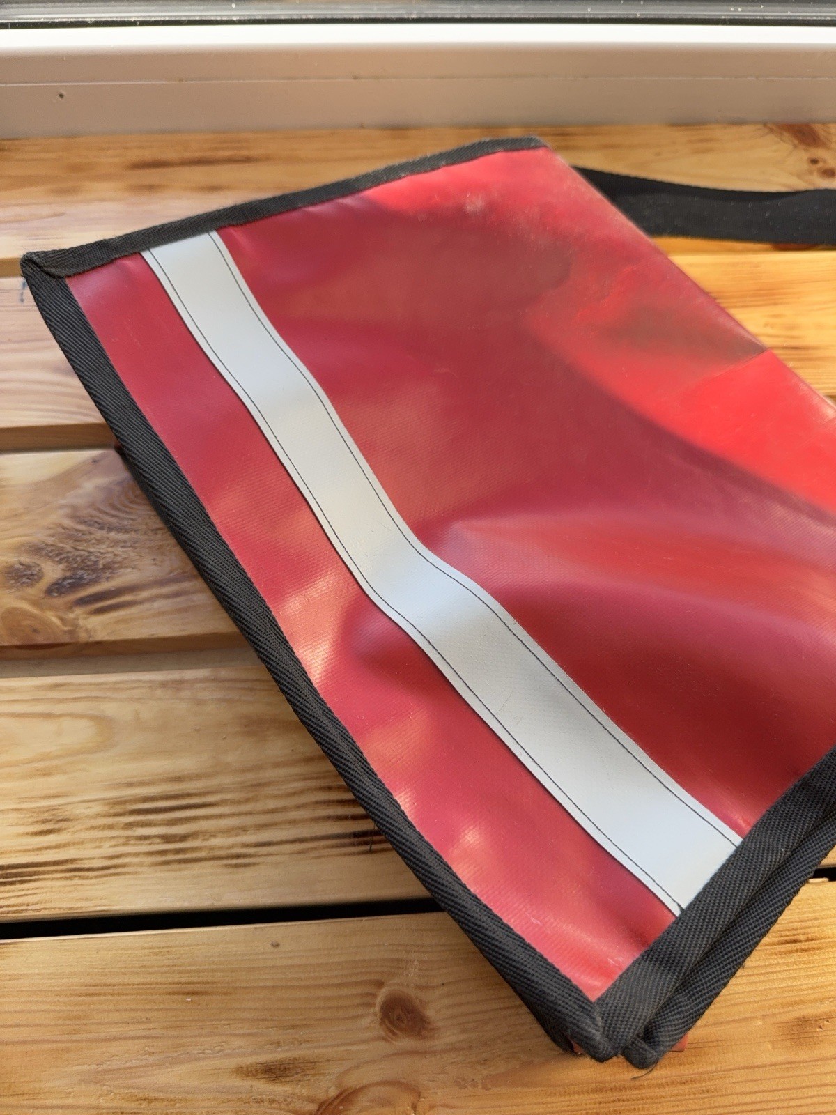 Vintage 00s Y2K Freitag Style Upcycled Tarp Messenger Bag Retro ECO 🌱