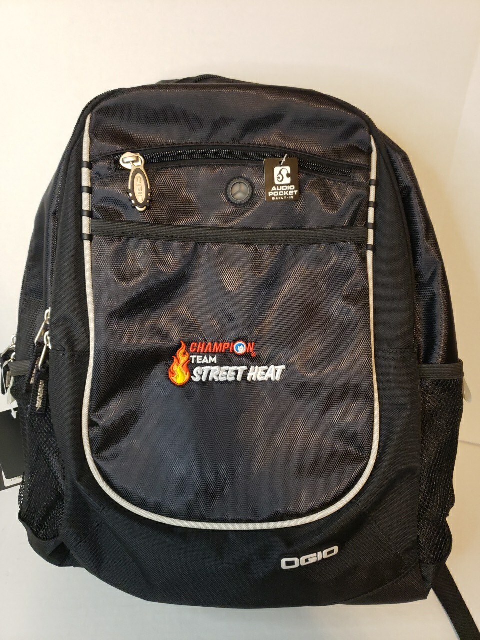 NEW OGIO Carbon Backpack with Audio Pocket Headphone Port RARE Street Heat Black