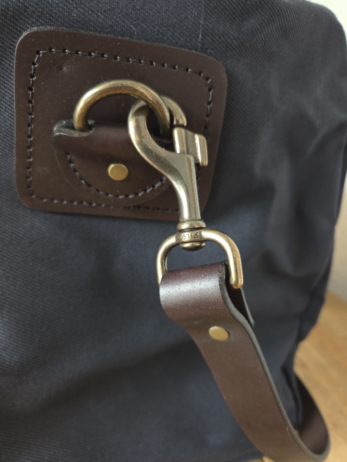 Filson Rugged Twill Medium Duffle Bag | NWT | Navy | Made in USA | MSRP $599