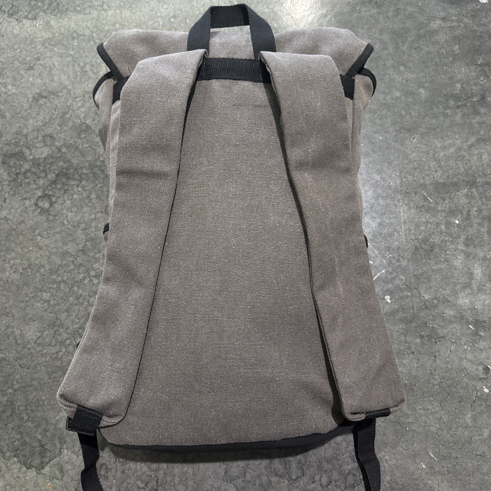 Leeds Field & Co Hudson Backpack Canvas Bag Grey Black