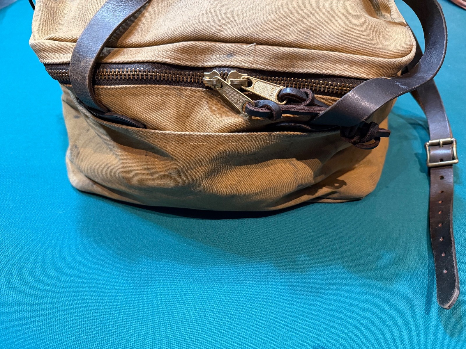 Filson Large Compartment Bag #265 Used Dark Tan Very Rare USA Made in the USA
