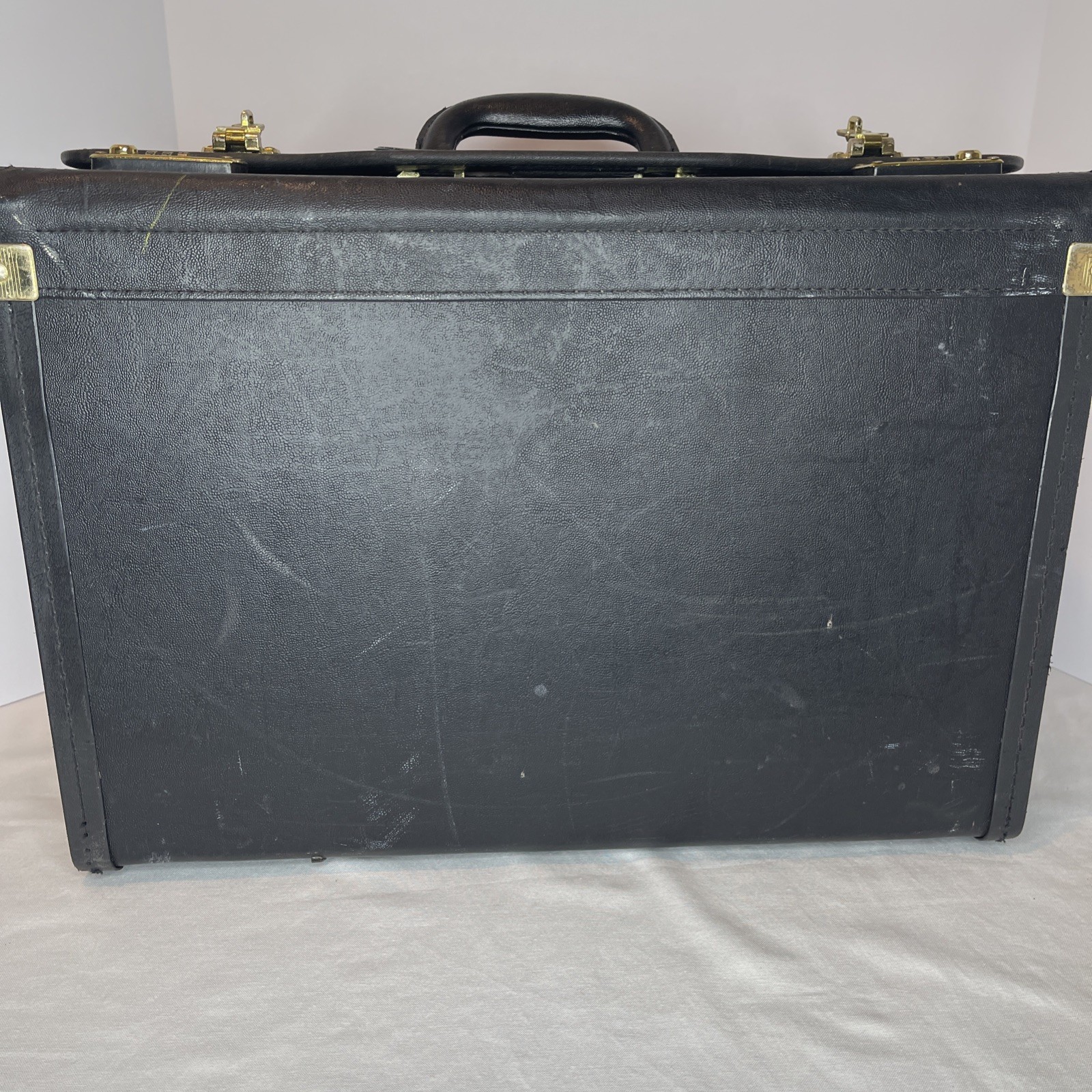 VINTAGE SAMSONITE Large Leather Black Case w/ Lock (Code Unknown But Open) USED