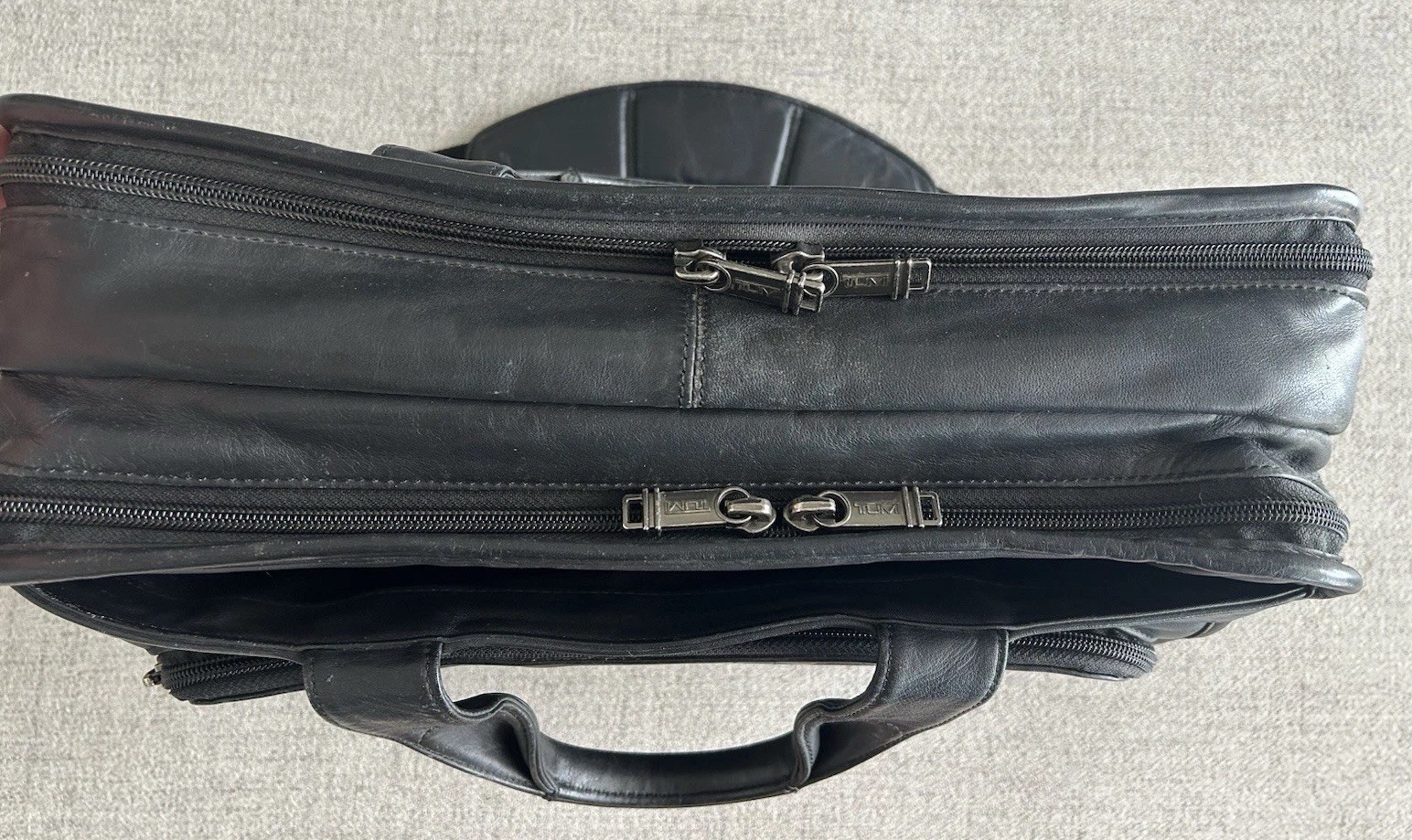 Tumi Black Leather Briefcase Laptop Bag