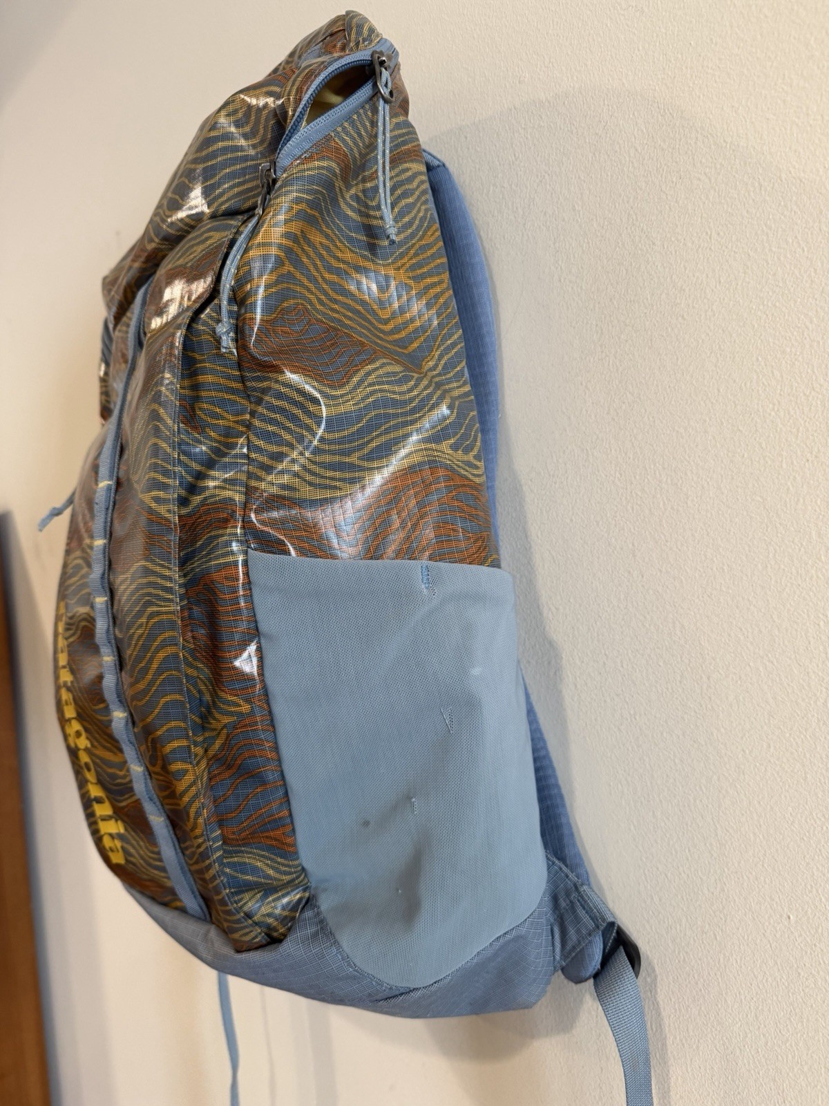Patagonia 25L Black Hole Backpack Pack Rock Cycle Multi Sty49297 Rare