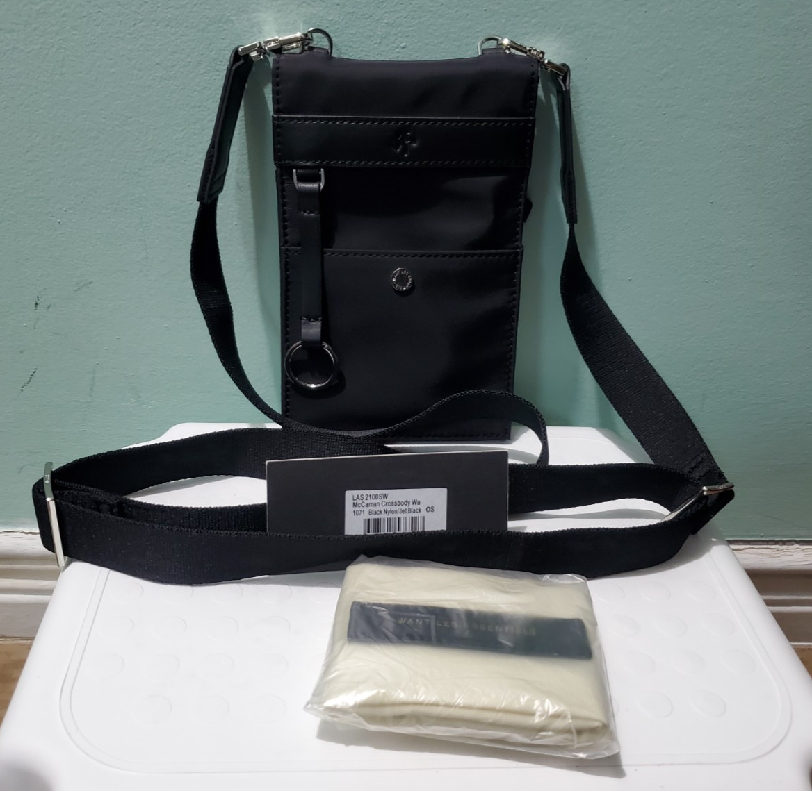 NWT WANT LES ESSENTIELS McCarran Black Nylon Unisex Crossbody Wallet Phone Bag