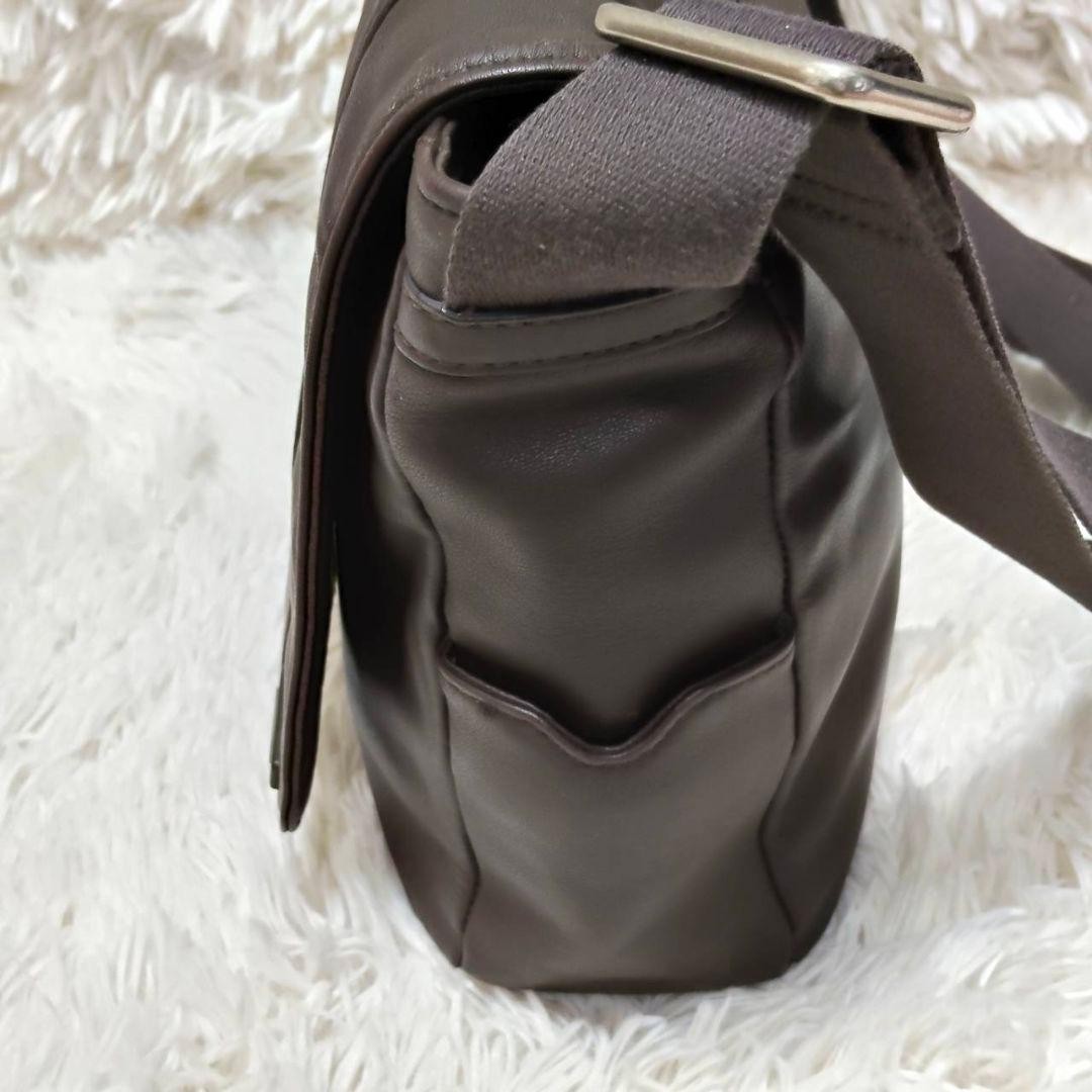 TUMI Leather Shoulder Bag Brown Messenger 28x24cm Fully Maintained