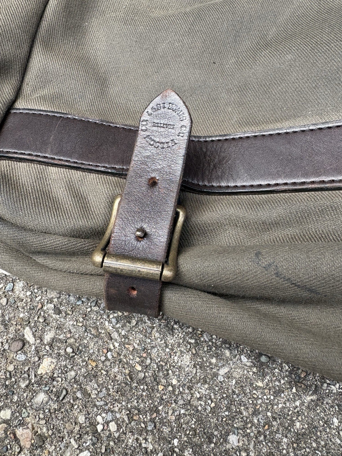 Filson Rugged Twill Garment Bag Otter Green Style 270 Leather USA Suitcase VTG