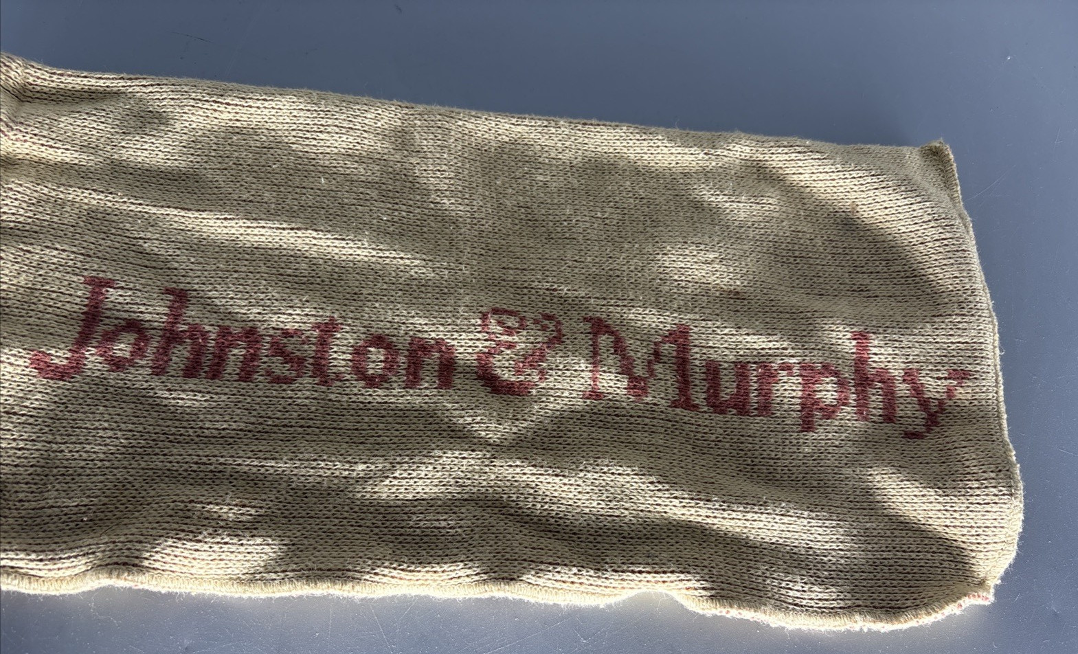 Vintage Johnston and Murphy 13″ x 6″ Tan Knit Shoe bag