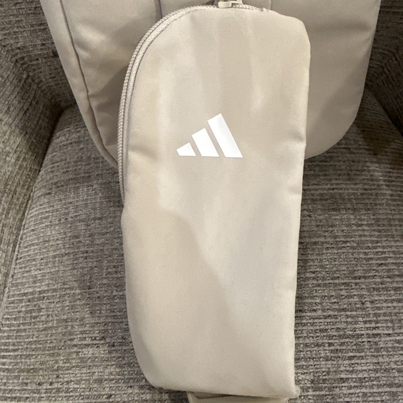 Adidas UNISEX Essentials Sling Crossbody Biege w/Cell Phone Pocket NWOTFree Ship
