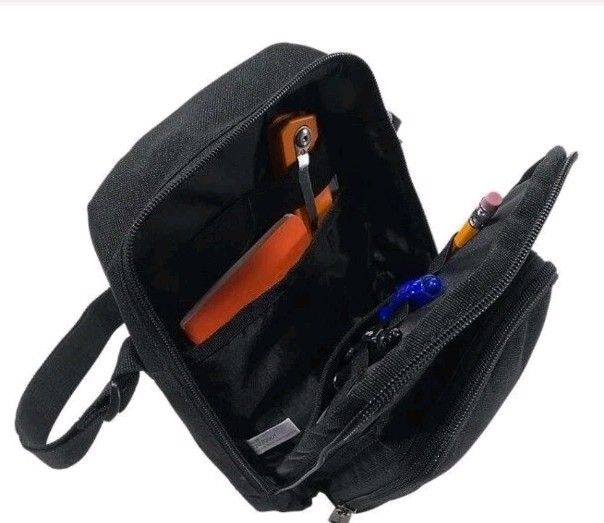 CARHARTT Crossbody Zip Bag Black NWT