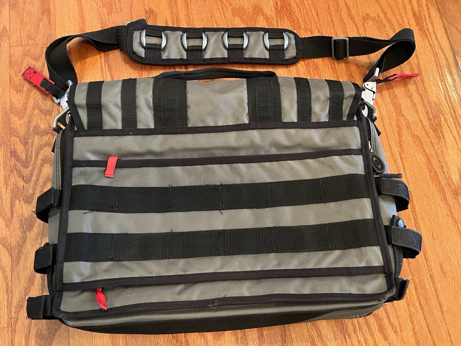 OAKLEY TACTICAL FIELD GEAR AP Computer BAG Briefcase Messenger Sheet Metal