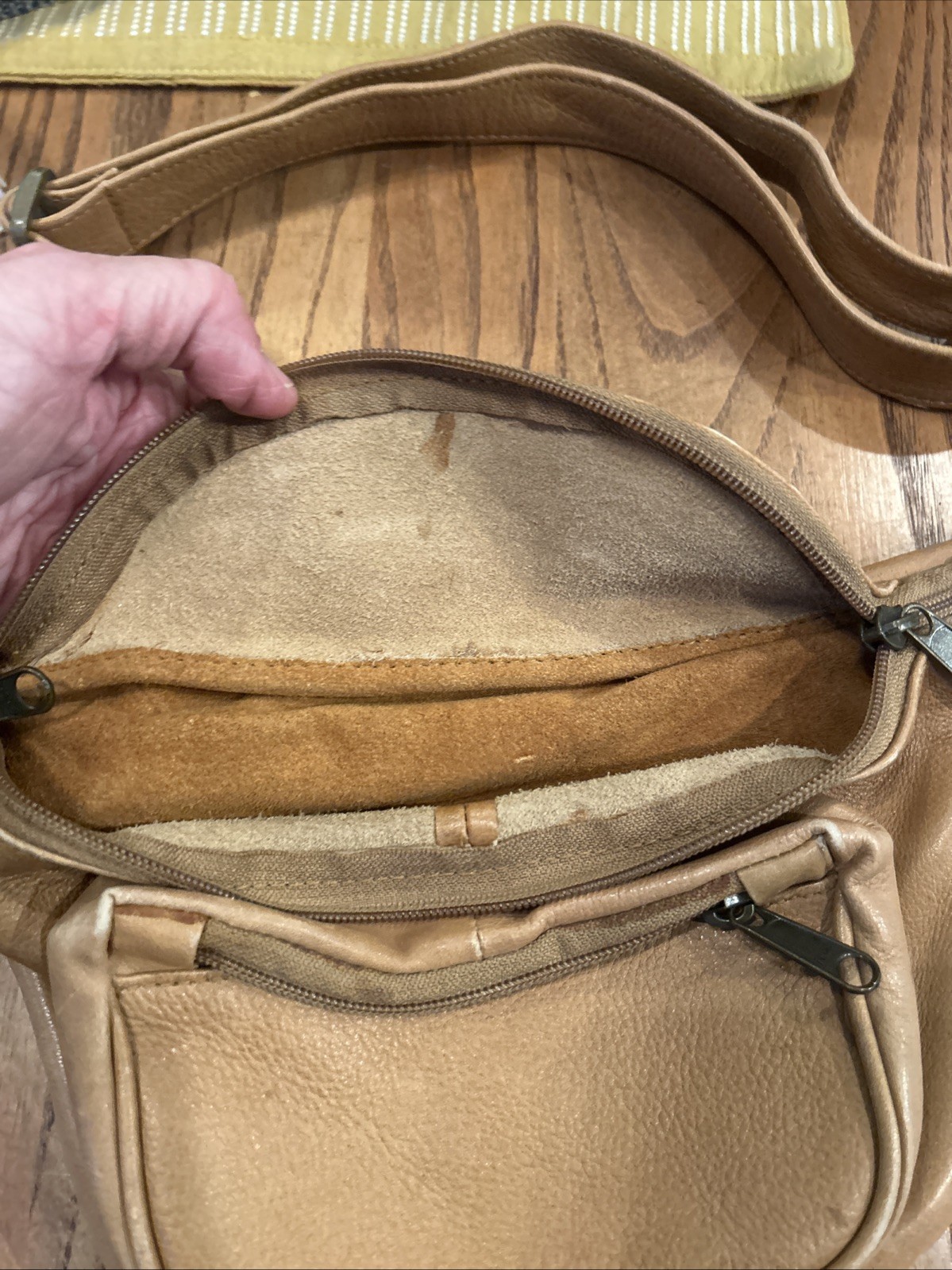 Green Fields Tan Leather Waist Pouch Fanny Pack Purse Bag USA Made Well Used