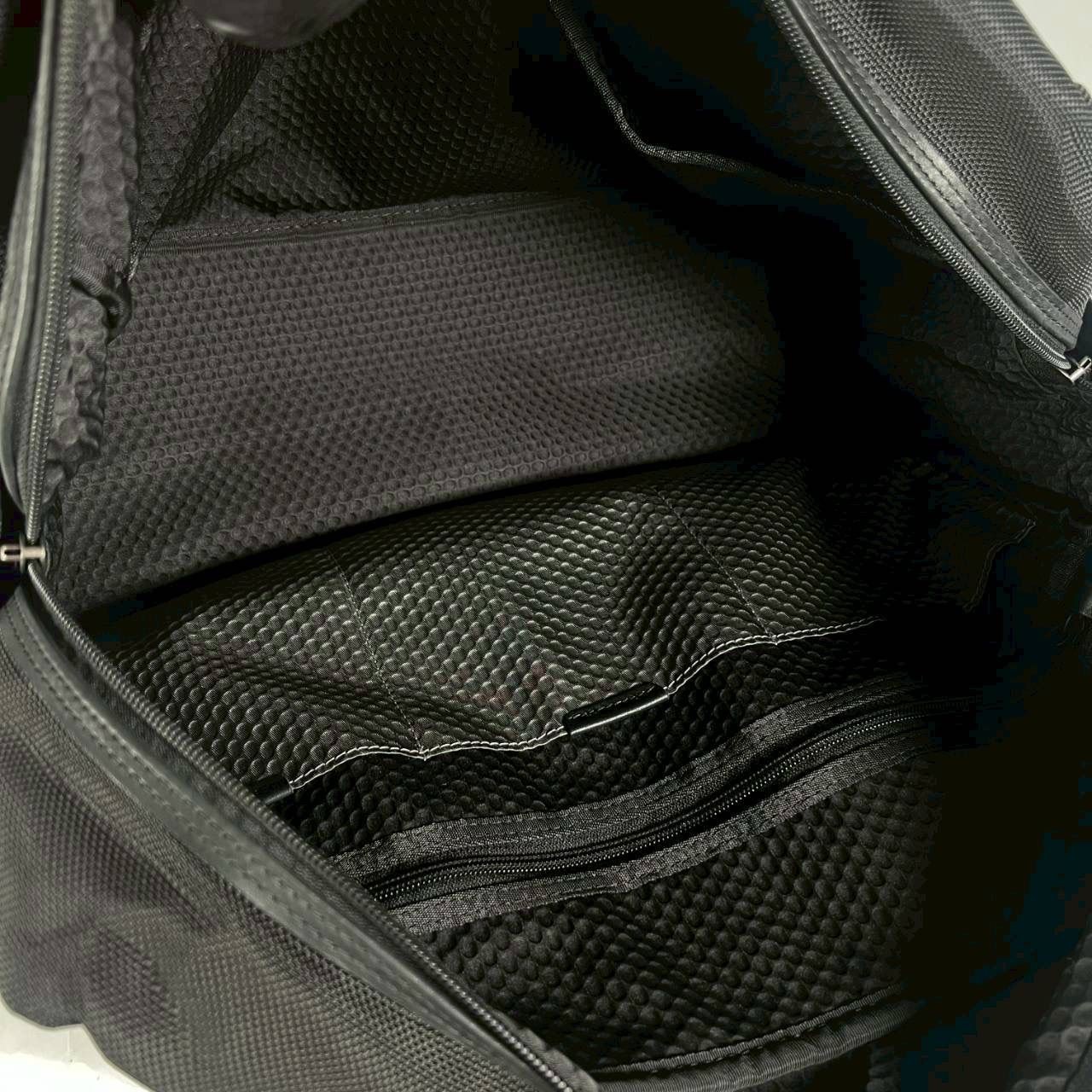 Tumi Alpha Bravo Business Nylon Laptop Bag 30cm x 42cm x 16cm, Used
