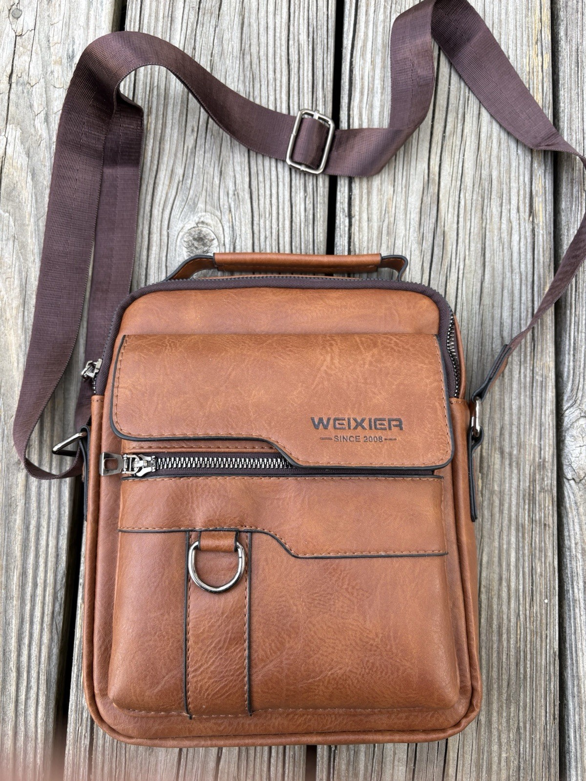 NEW WEIXIER MENS CROSSBODY BAG, MESSENGER BAG, PU LEATHER, VERY SHARP LOOKING!!