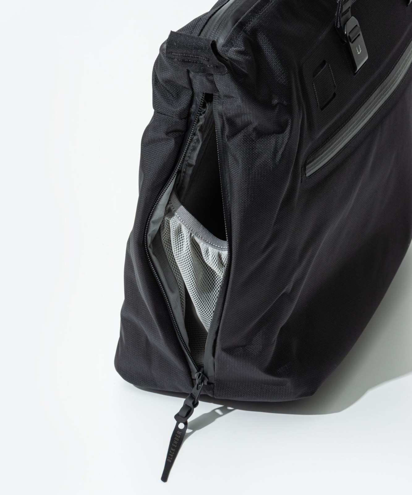BLACK EMBER WPT TOTE Tote bag for men, bag for business commuting 110008