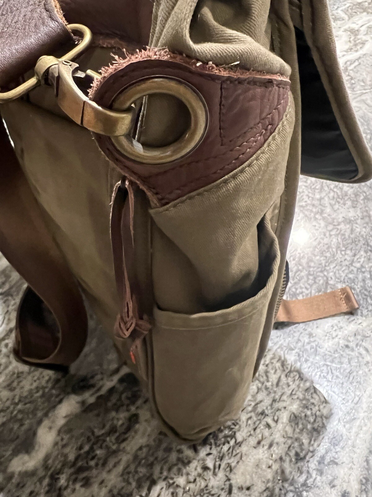 Jansport Skip Yowell Pleasanton Messenger Bag – Leather/Canvas – RARE