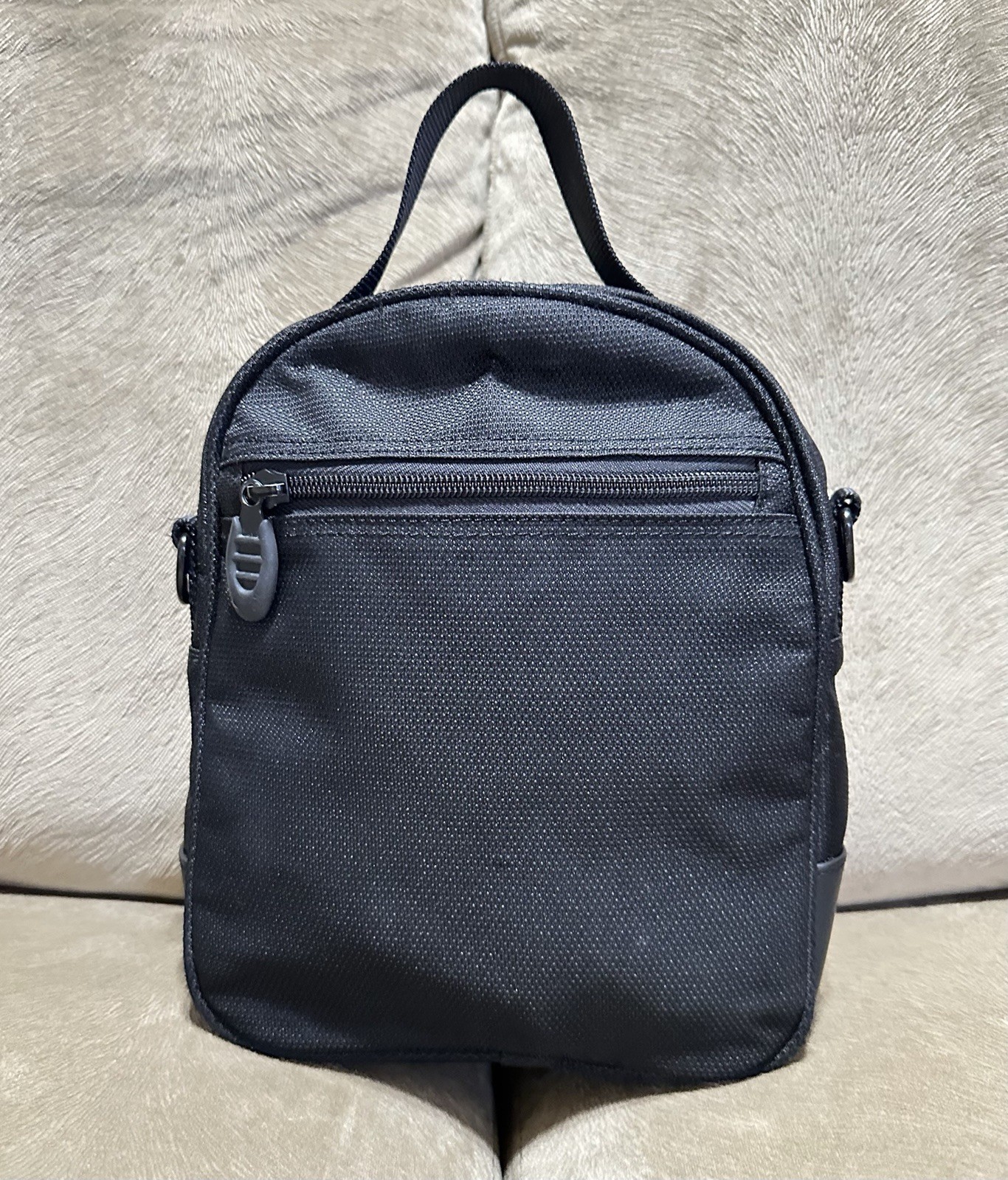 TUMI T2 Ballistic Nylon Men’s Shoulder Bag Small Black