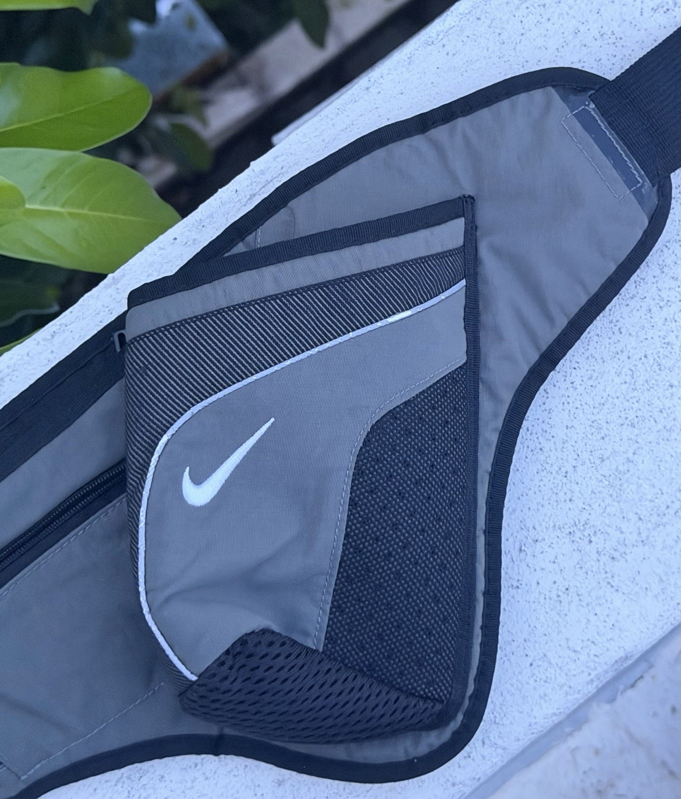 Y2K NIKE DRINK BAG