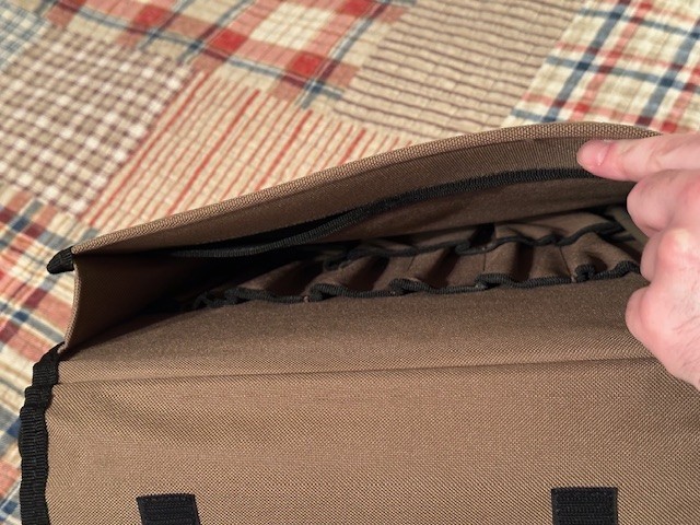Duluth Trading Company Large Brown and Black Canvas Messenger Bag NWD