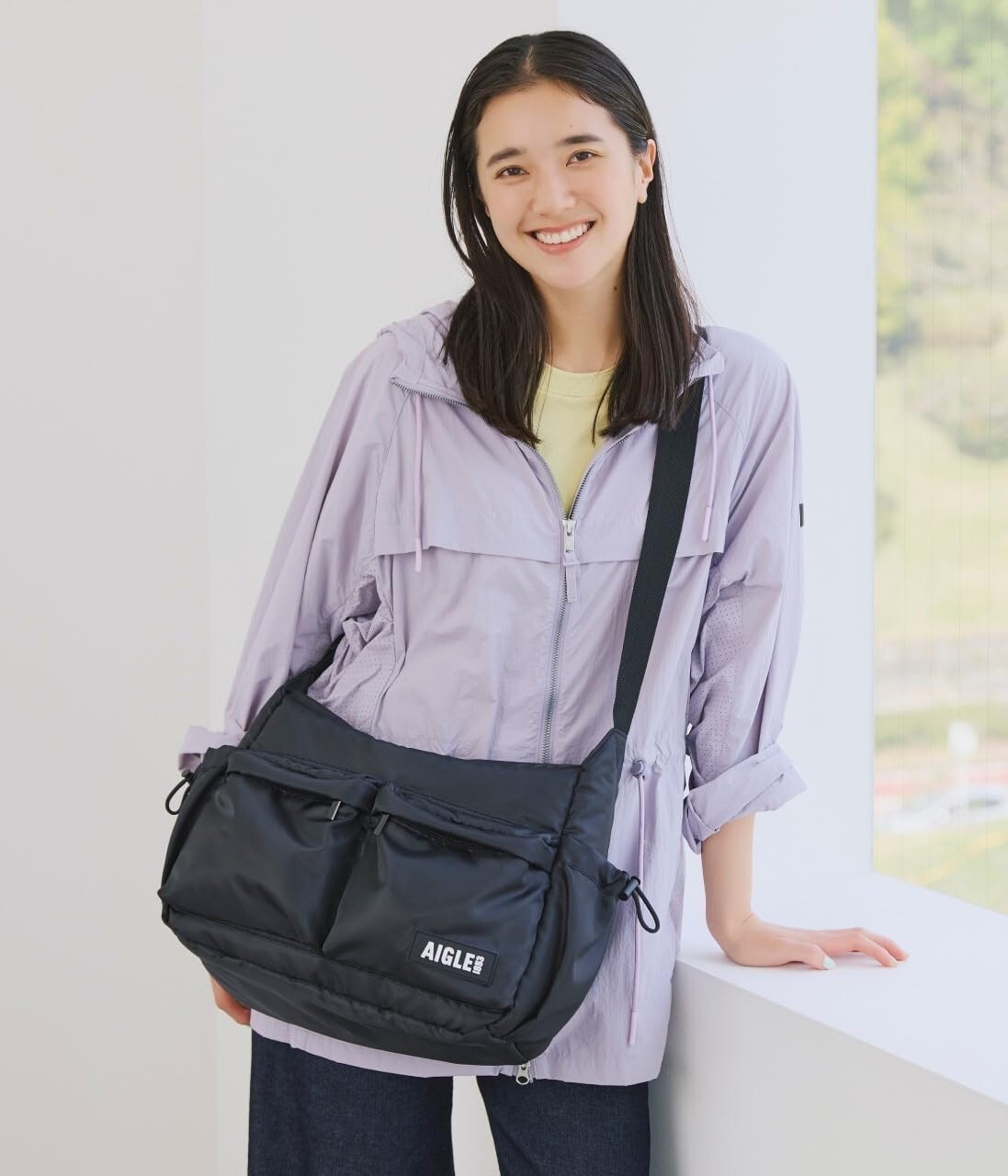 AIGLE TOWN Outdoor Shoulder Bag Book w/charm Black Japan 2025 New