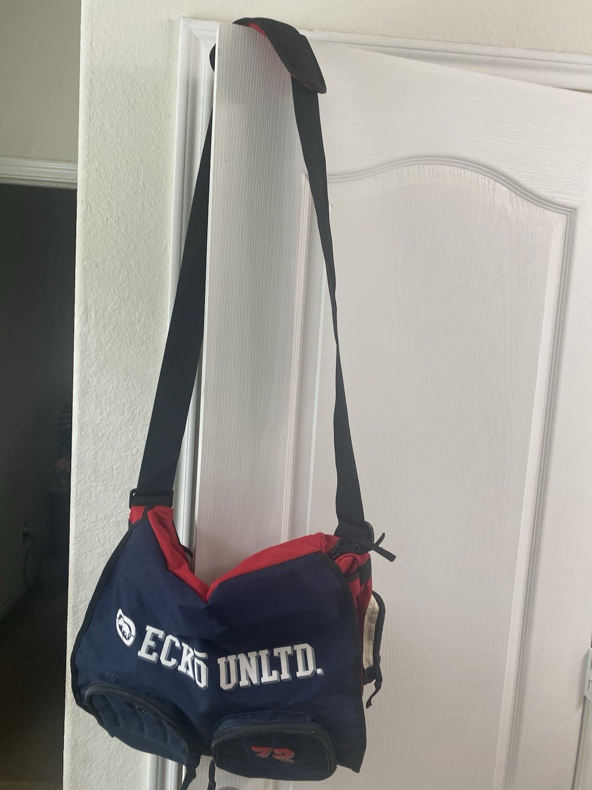 Vintage Ecko Unlimited Y2K Retro Red Navy Crossbody Streetwear Messenger Bag