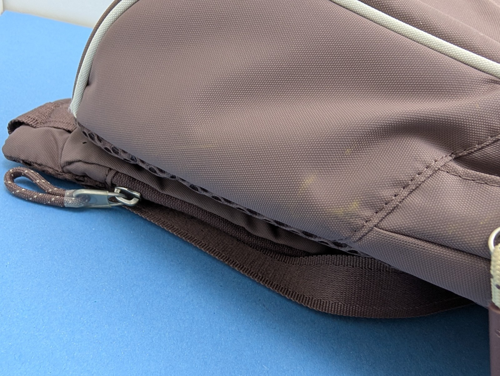 Nike Essentials Sling Bag (9796) Cross Body Messanger Bag Backpack Gray