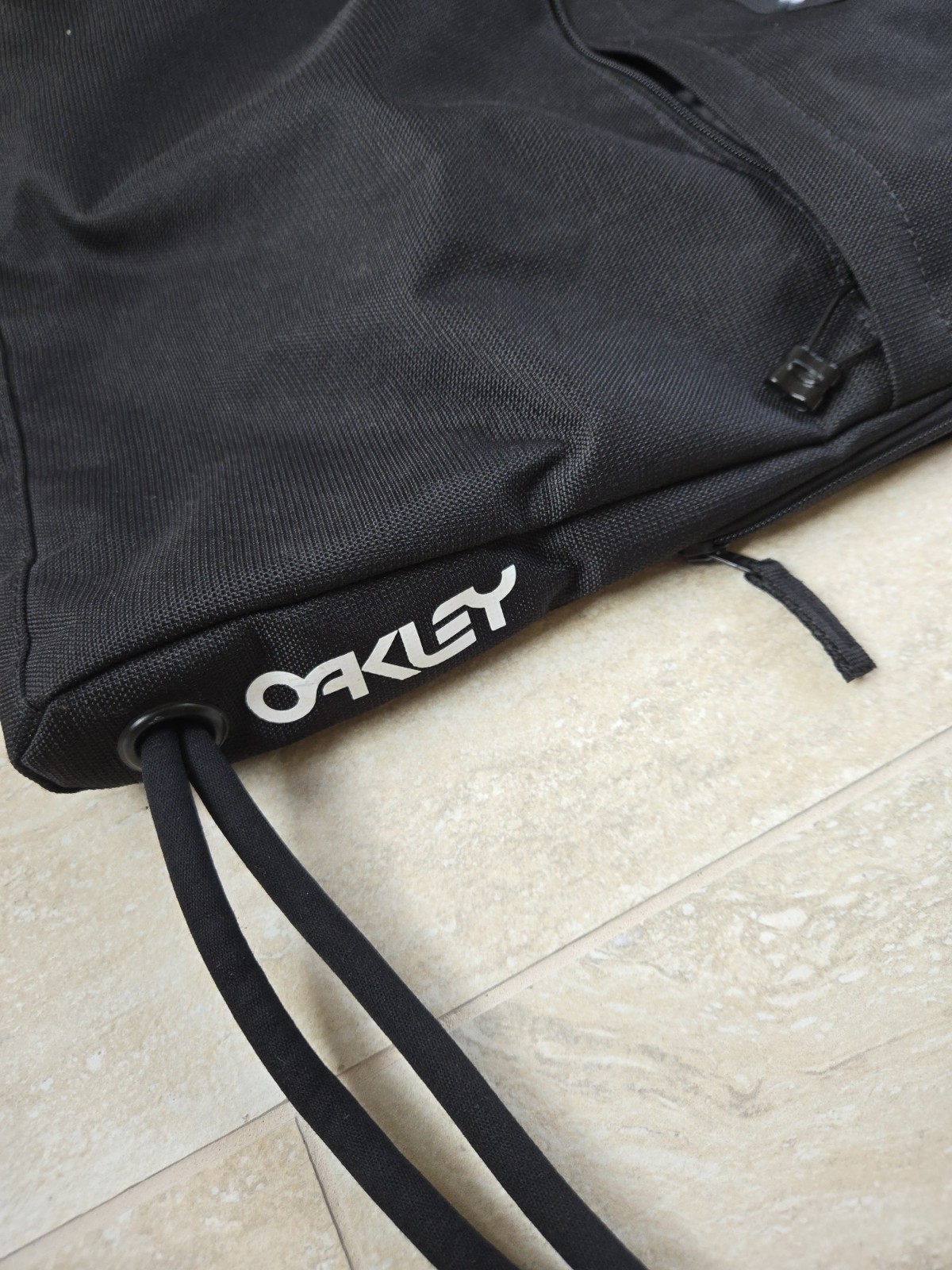 Oakley Street Satchel Drawstring Bag Backpack Black 13L