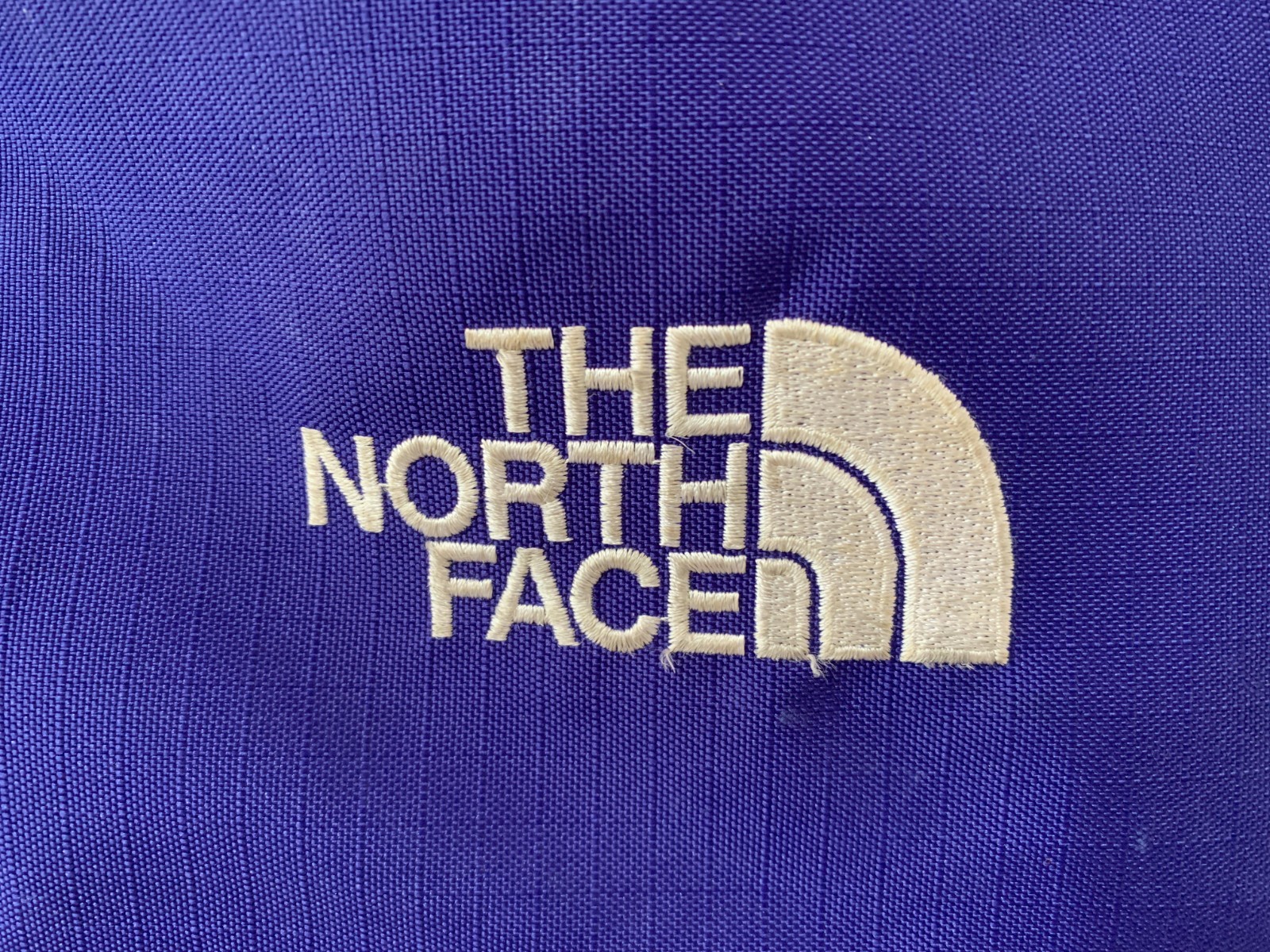Vintage THE NORTH FACE Wasatch Backpack Outdoor Hiking Carry on Travel Bag 35L