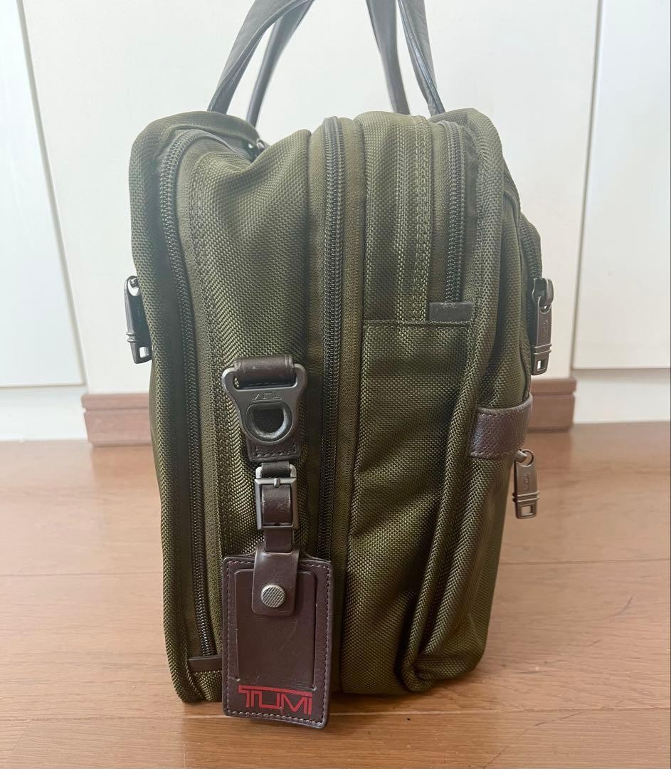 TUMI Alpha Expandable Business Bag 2Way Khaki Olive Nylon Leather PC Storage